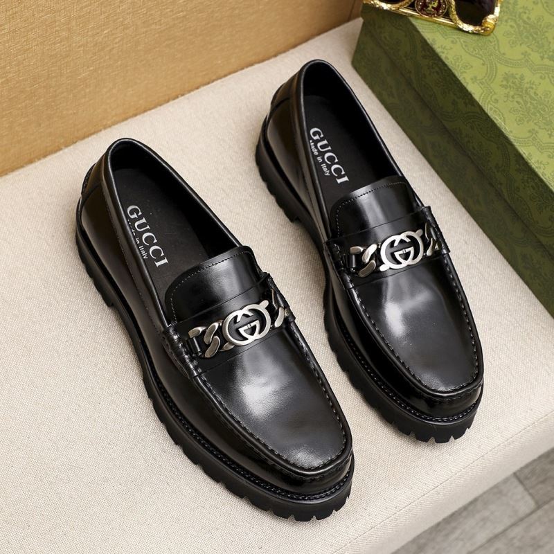 G*u*i leather shoes